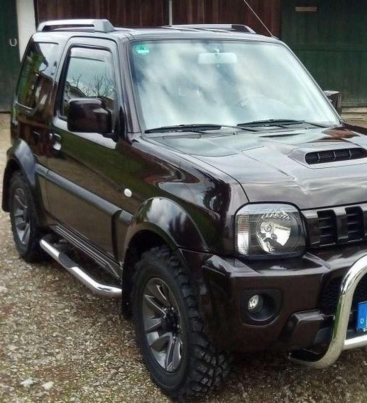 Braun Gebraucht 2008 Suzuki Jimny Style SUV | 9.880 € (Guter Preis) - Bild 1/4