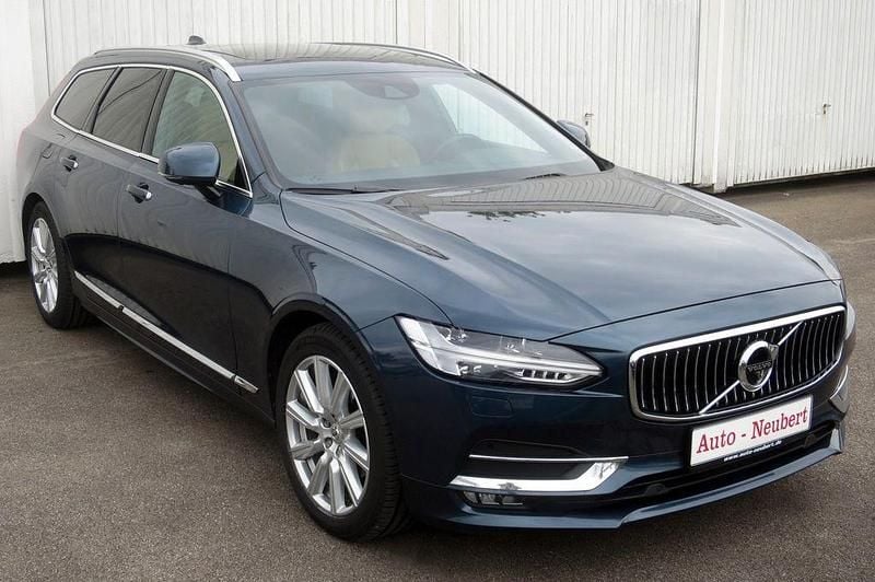 Denim blue (metallic) Gebraucht 2019 Volvo V90 CC Pro Kombi | 27.950 € (Fairer Preis) - Bild 1/4