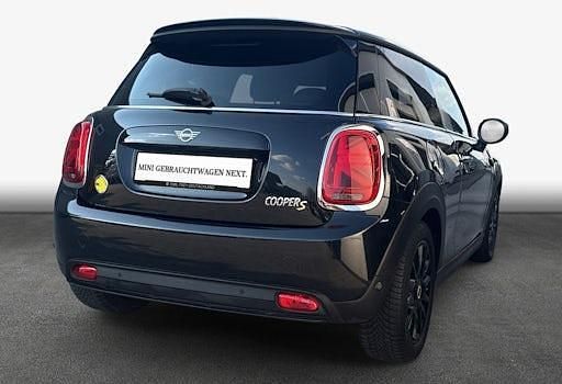 Gebraucht Mini Cooper SE Classic 135 kW (184 PS) 2023 Schwarz Kleinwagen