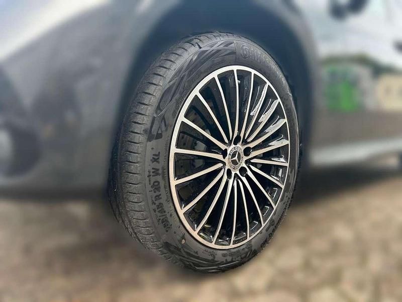 Gebraucht Mercedes GLC300e AMG 333 PS (244 kW) 2025 Grau SUV