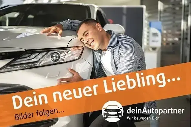 Second-hand VW Caddy 102 CP (75 kW) 2023 Alb Monovolum