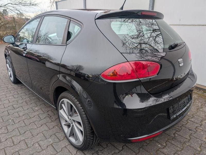 Occasion Seat Leon Ecomotive 105 ch (77 kW) 2012 Noir Berline