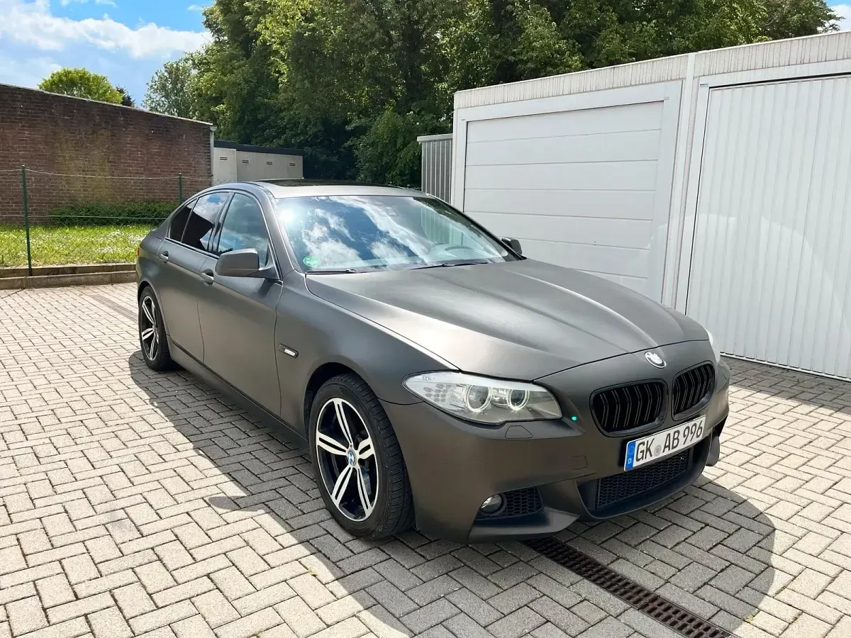 Gebraucht BMW 520 220 PS (161 kW) 2010 Schwarz Limousine
