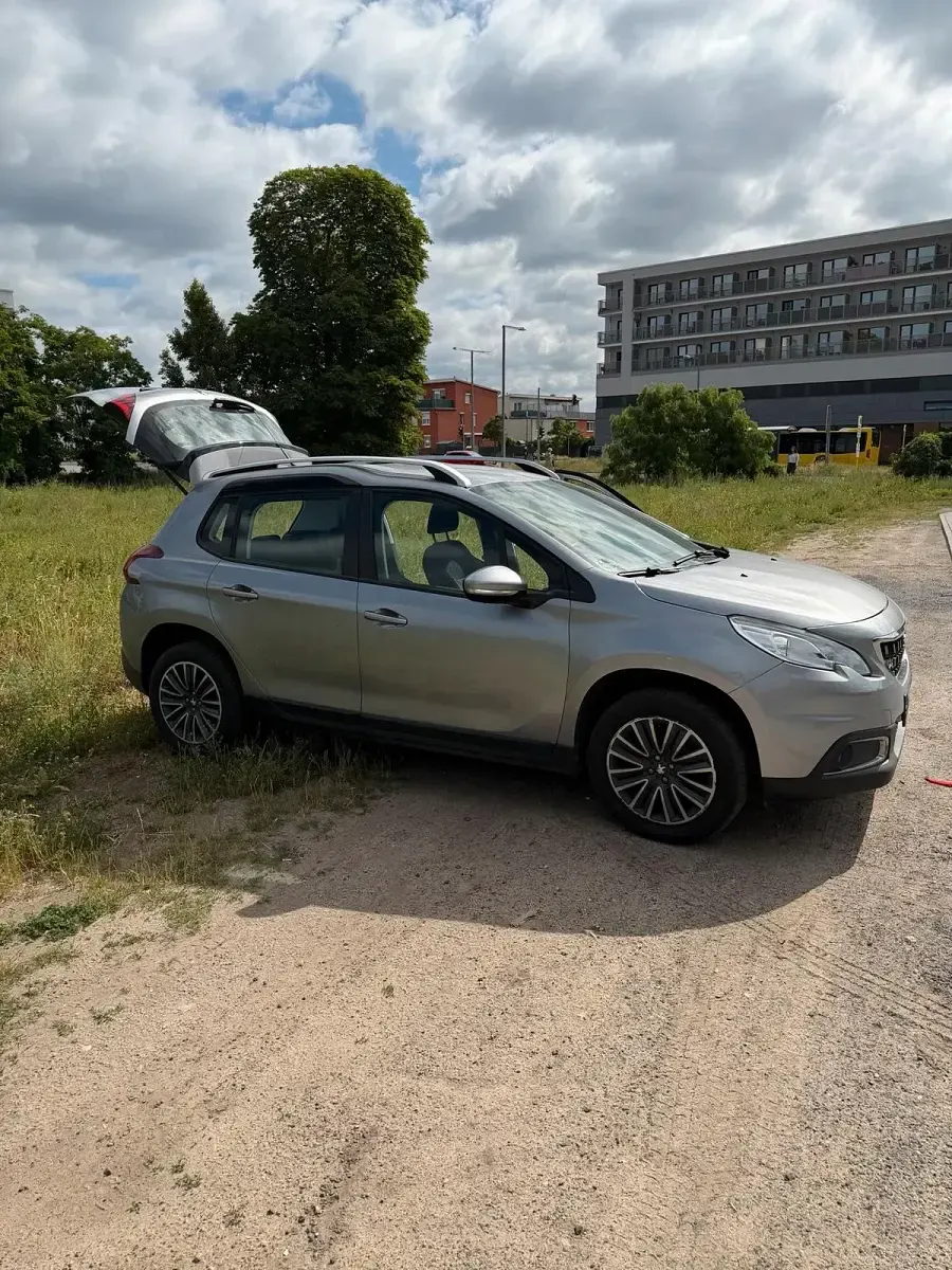 Gebraucht Peugeot 2008 110 PS (80 kW) 2017 Grau SUV