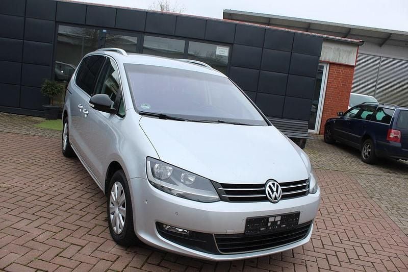 Gebraucht VW Sharan Style 140 PS (102 kW) 2011 Silber Van / Kleinbus