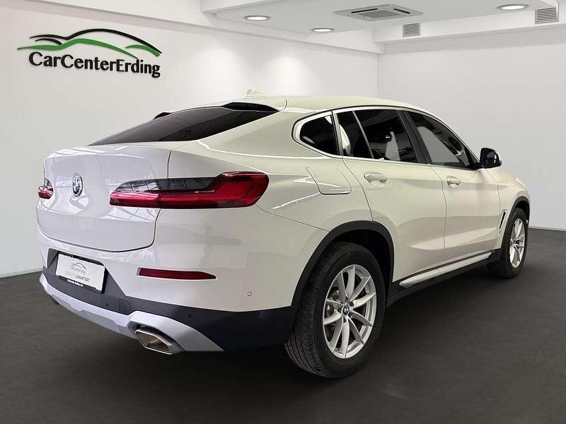 Gebraucht BMW X4 190 PS (139 kW) 2022 Alpinweiss iii SUV