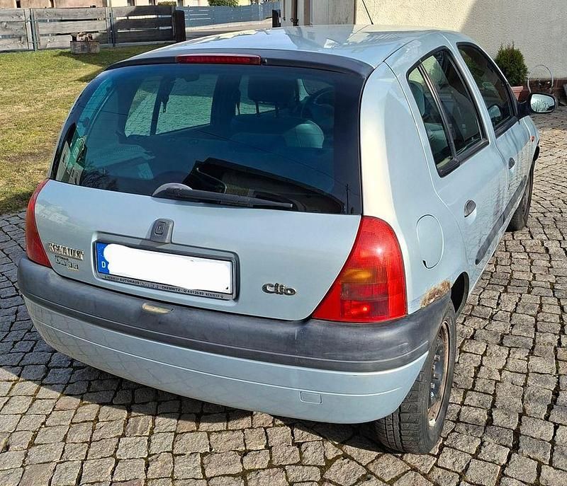 Gebraucht Renault Clio II 75 PS (55 kW) 1999 Grau Limousine