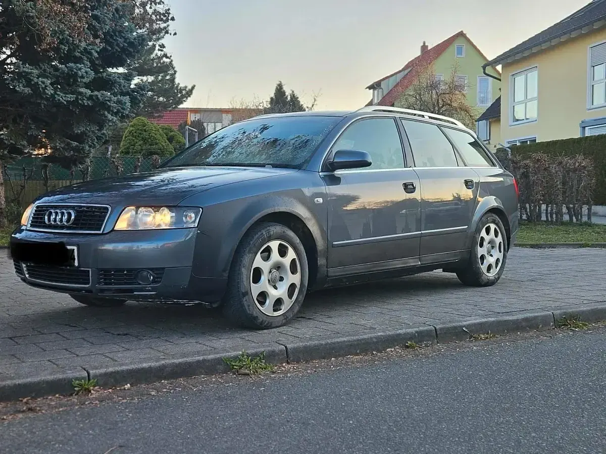 Używany Audi A4 101 KM (74 kW) 2004 Szary Kombi