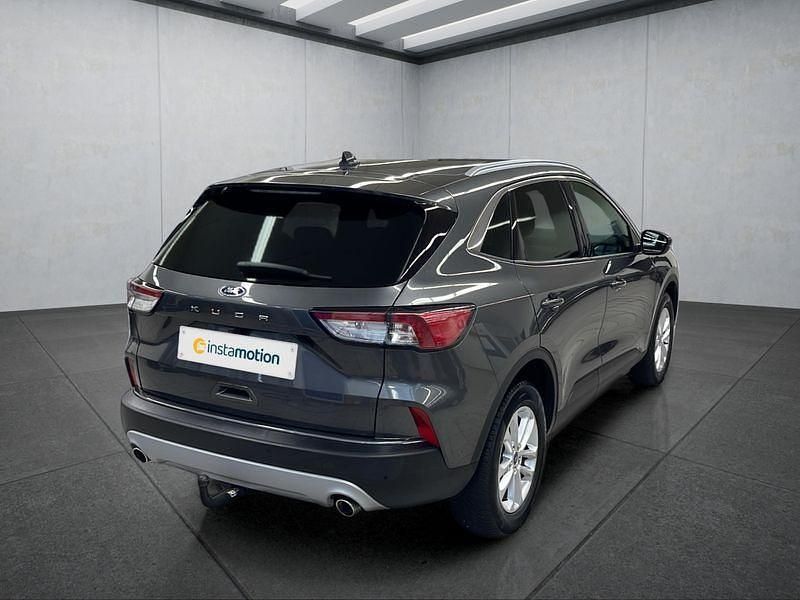 Gebraucht Ford Kuga Titanium 120 PS (88 kW) 2024 Grau SUV