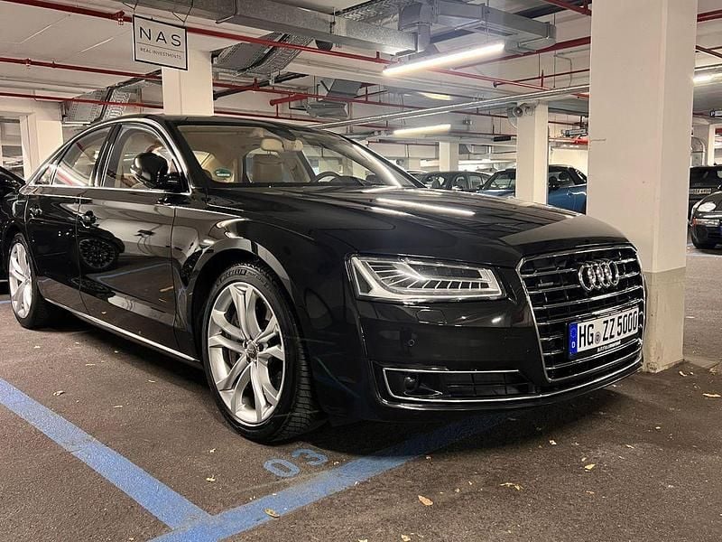 Gebraucht Audi A8 Ambiente 385 PS (283 kW) 2014 Schwarz Limousine