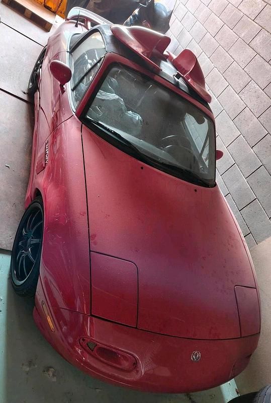 Second-hand Mazda MX5 116 CP (85 kW) 1993 Roșu Cabrio