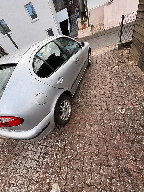 Gebraucht Seat Leon 105 PS (77 kW) 2002 Silber Kleinwagen