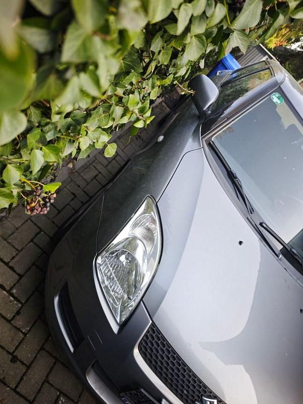 Gebraucht Suzuki Swift 92 PS (67 kW) 2009 Grau Kleinwagen