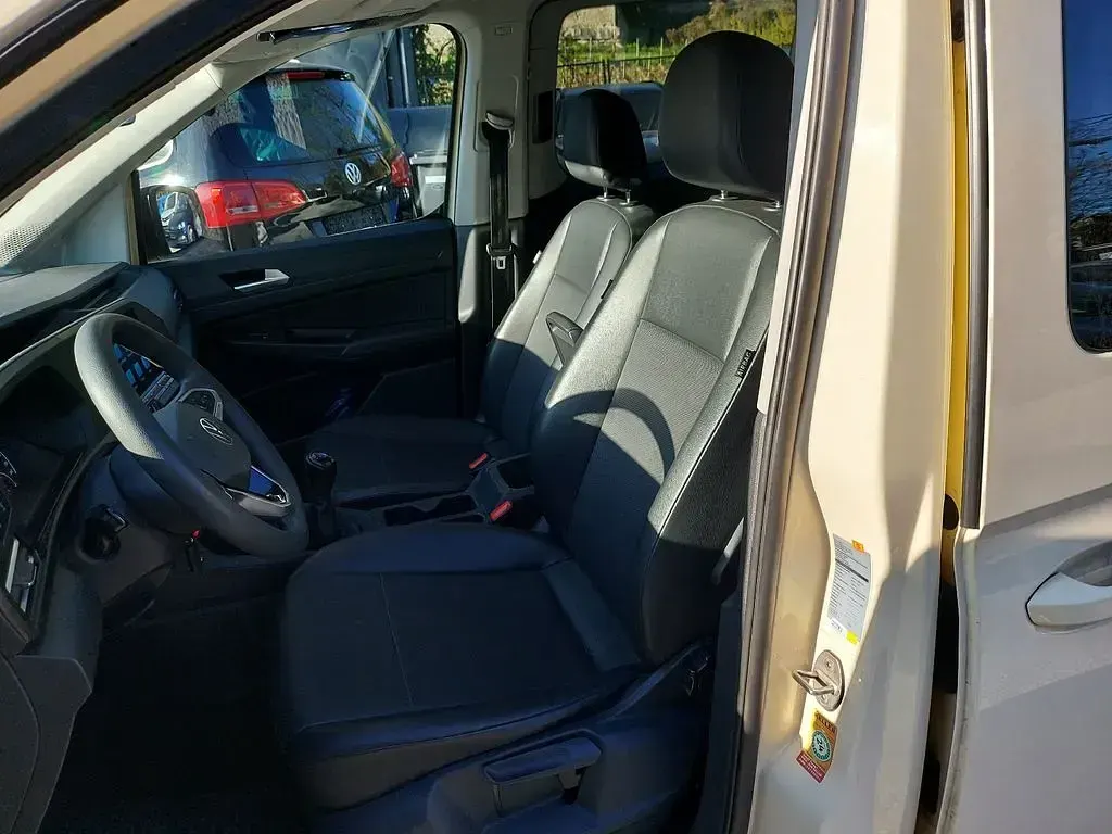 Gebraucht VW Caddy Maxi Life 102 PS (75 kW) 2022 Beige Van / Kleinbus