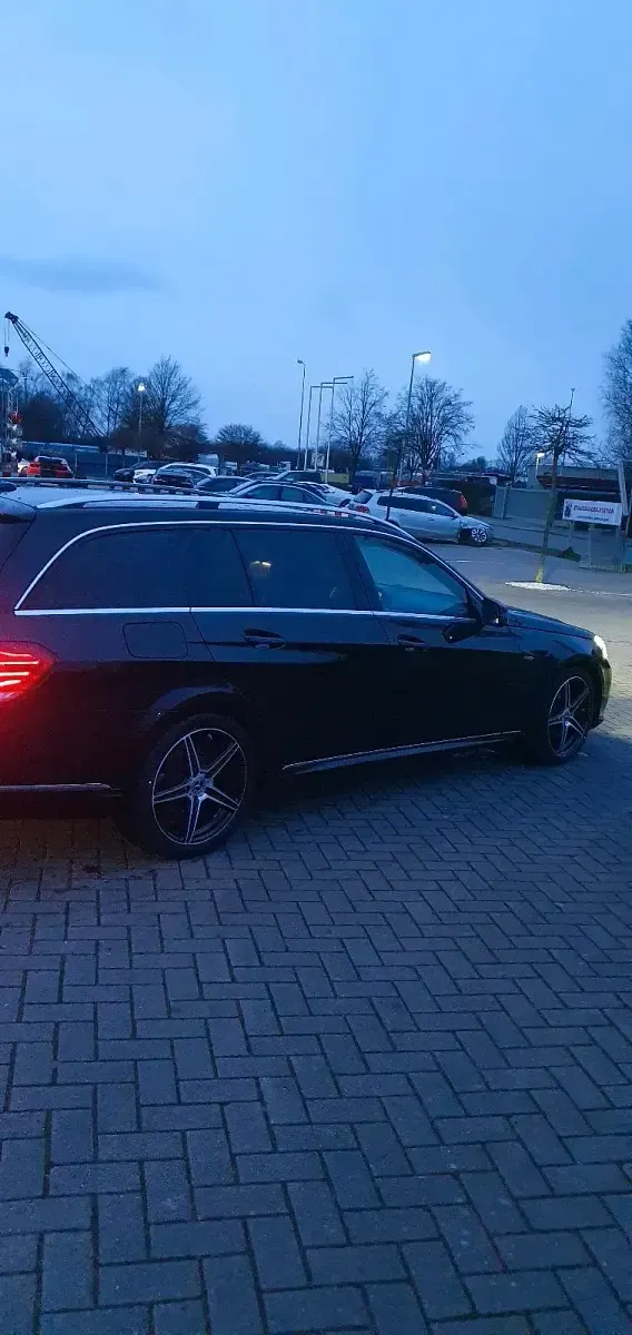 Gebraucht Mercedes 200 184 PS (135 kW) 2015 Schwarz Kombi