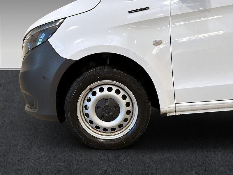 Gebraucht Mercedes e-Vito 85 kW (116 PS) 2021 Weiß Van / Kleinbus