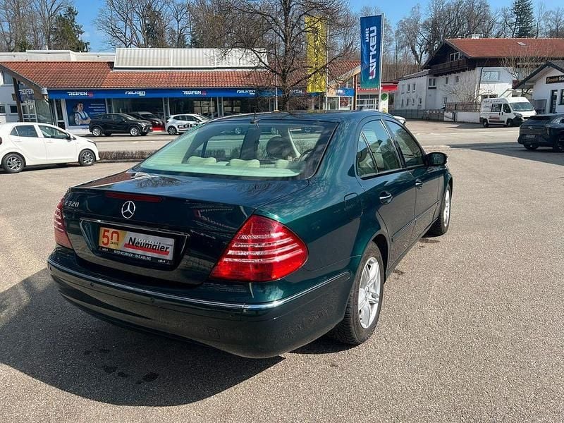 Gebraucht Mercedes E320 Elegance 224 PS (164 kW) 2003 Grün Limousine