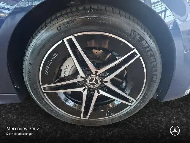 Gebraucht Mercedes C400 AMG line 381 PS (280 kW) 2024