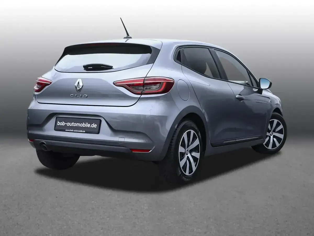 Gebraucht Renault Clio V Evolution 101 PS (74 kW) 2023 Dolomitgrau Limousine
