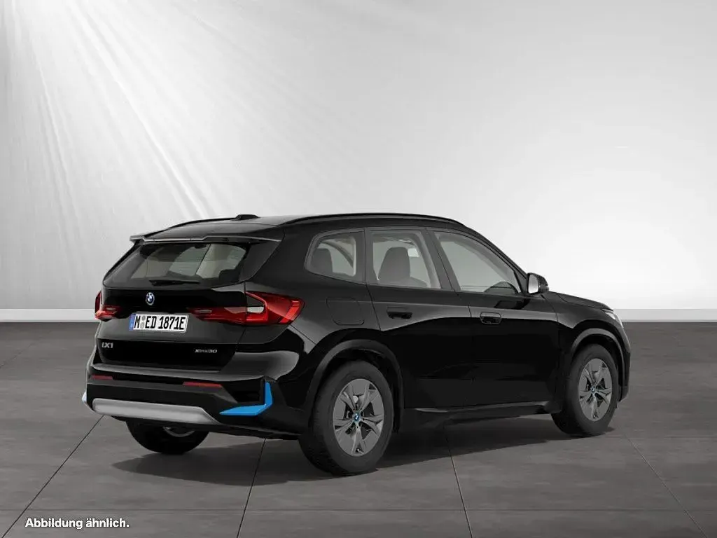 Gebraucht BMW iX1 Performance 230 kW (313 PS) 2023 Schwarz uni SUV