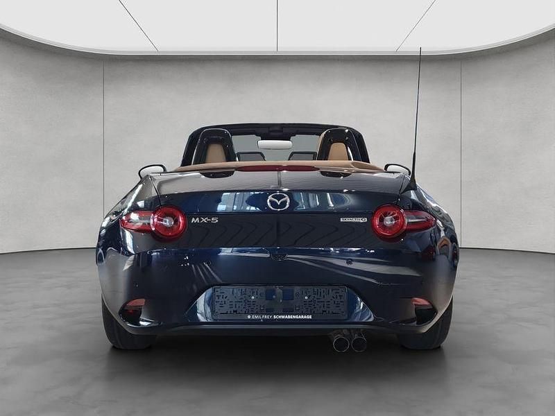 Neu Mazda MX5 Kazari 132 PS (97 kW) 2026 Blau Cabrio