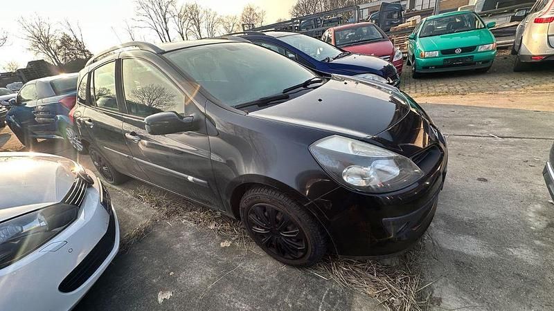 Gebraucht Renault Clio II Dynamique 101 PS (74 kW) 2008 Schwarz Limousine