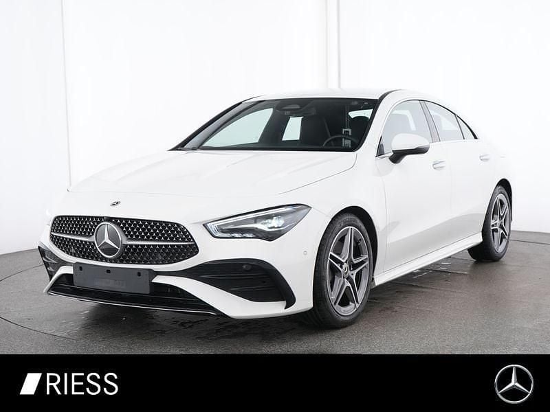 Unilack polarweiß Gebraucht 2024 Mercedes CLA200 AMG Coupé | 34.850 € (Fairer Preis) - Bild 1/4
