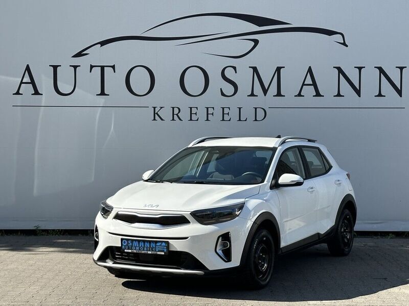 (ud) schneeweiss Gebraucht 2022 Kia Stonic Vision SUV | 15.950 € (Fairer Preis) - Bild 1/4