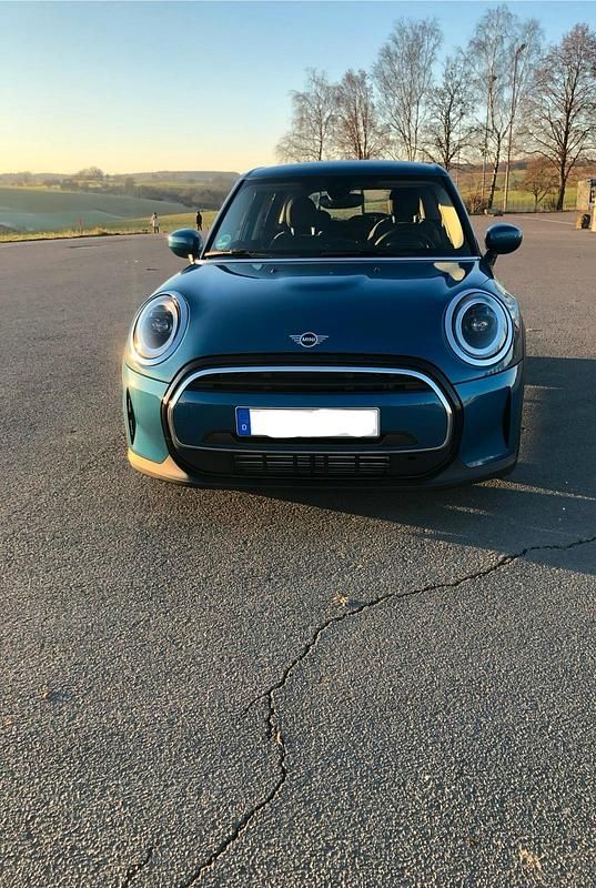 Blau Gebraucht 2021 Mini ONE Kleinwagen | 16.000 € (Guter Preis) - Bild 1/4