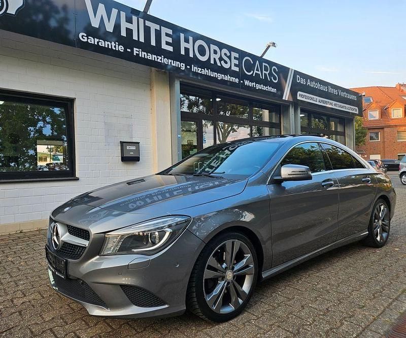 Grau Gebraucht 2014 Mercedes CLA200 AMG Limousine | 13.898 € (Fairer Preis) - Bild 1/4