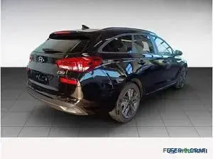 Gebraucht Hyundai i30 Advantage 101 PS (74 kW) 2025 Abyss black Kombi