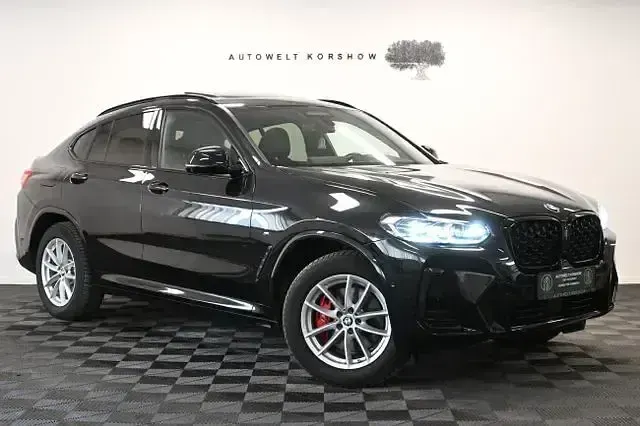 Gebraucht BMW X4 M Sport 190 PS (139 kW) 2024 Schwarz SUV