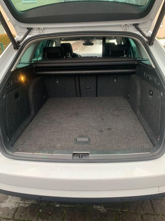 Gebraucht Skoda Superb Style 190 PS (139 kW) 2018 Weiß Kombi