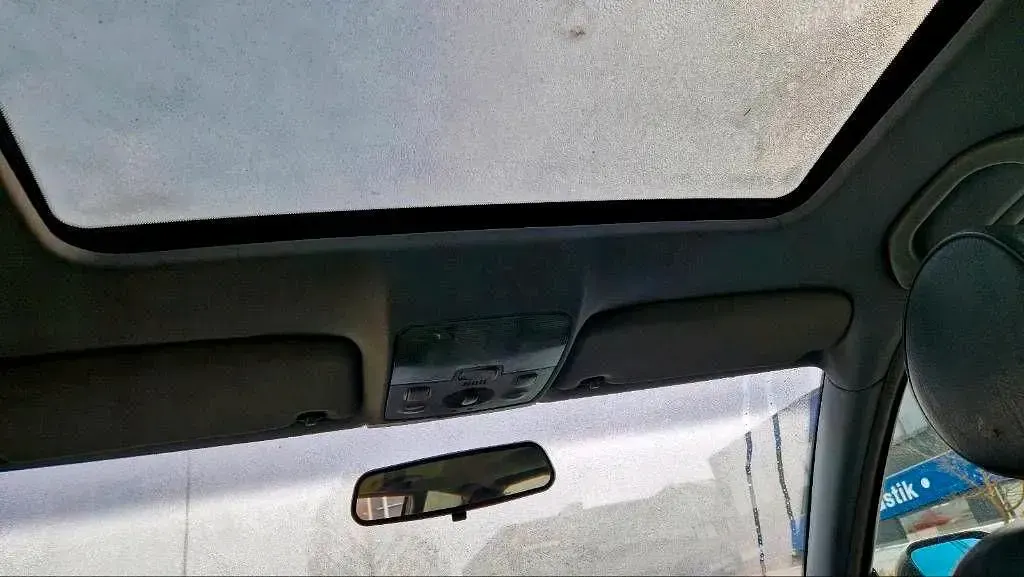Używany Audi A4 165 KM (121 kW) 1999 Czarny Kombi