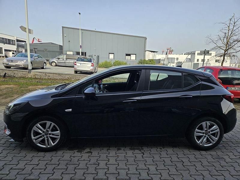 Gebraucht Opel Astra Edition 110 PS (80 kW) 2020 Schwarz Limousine