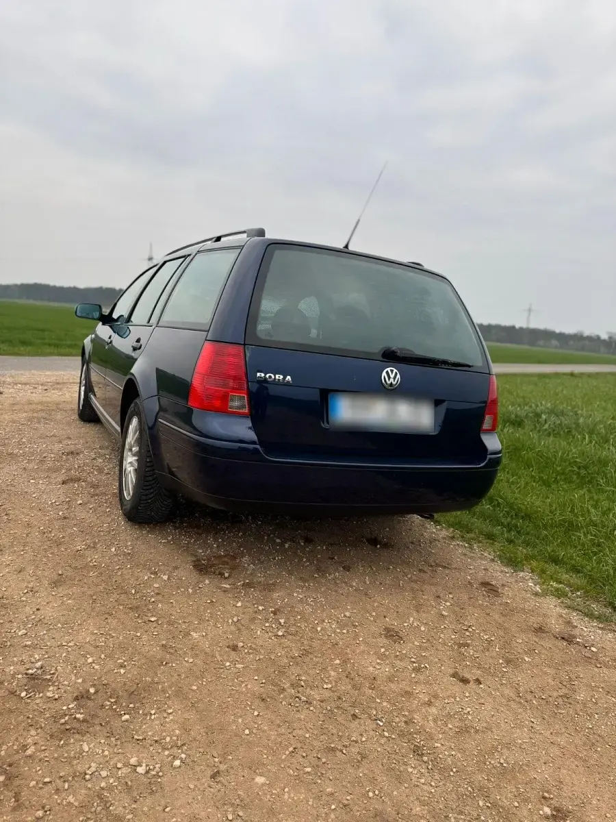 Gebraucht VW Bora 105 PS (77 kW) 2002 Blau Kombi