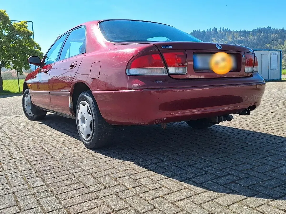 Gebraucht Mazda 626 116 PS (85 kW) 1995 Rot Limousine