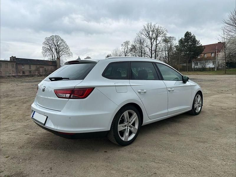 Gebraucht Seat Leon ST Style 110 PS (80 kW) 2015 Weiß Kombi