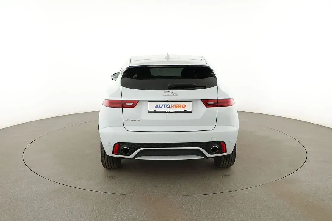 Käytetty Jaguar E-Pace 249 HP (183 kW) 2018 Valkoinen Katumaasturi