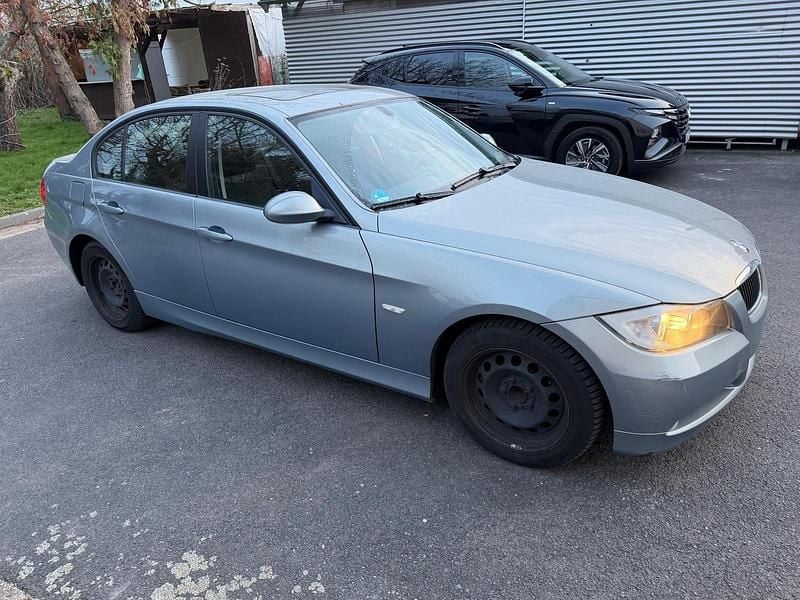 Gebraucht BMW 320 163 PS (119 kW) 2005 Andere farben Limousine
