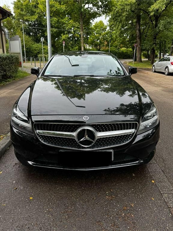 Schwarz Gebraucht 2017 Mercedes CLS220 Limousine | 25.800 € (Guter Preis) - Bild 1/4