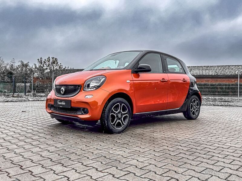 Gebraucht Smart ForFour Passion 71 PS (52 kW) 2014 Orange Kleinwagen