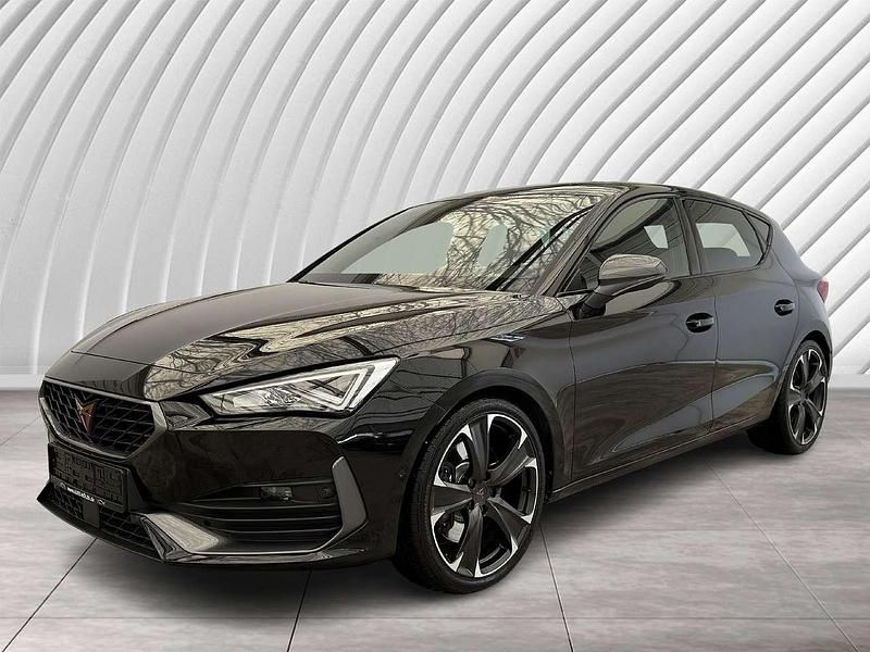 Gebraucht Cupra Leon VZ3 300 PS (220 kW) 2022 Mitternachtsschwarz Limousine