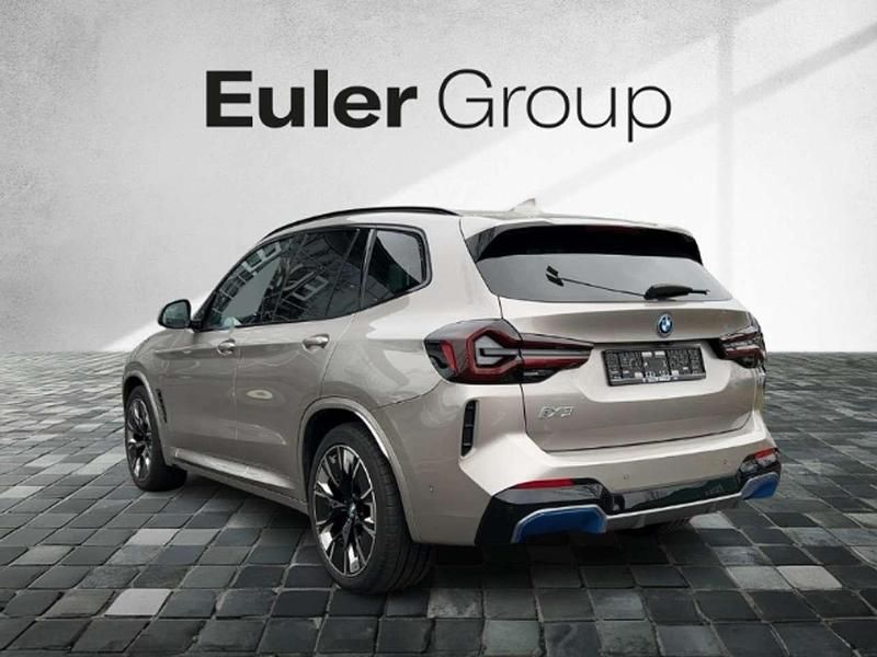 Gebraucht BMW iX3 Performance 210 kW (286 PS) 2022 Silber SUV