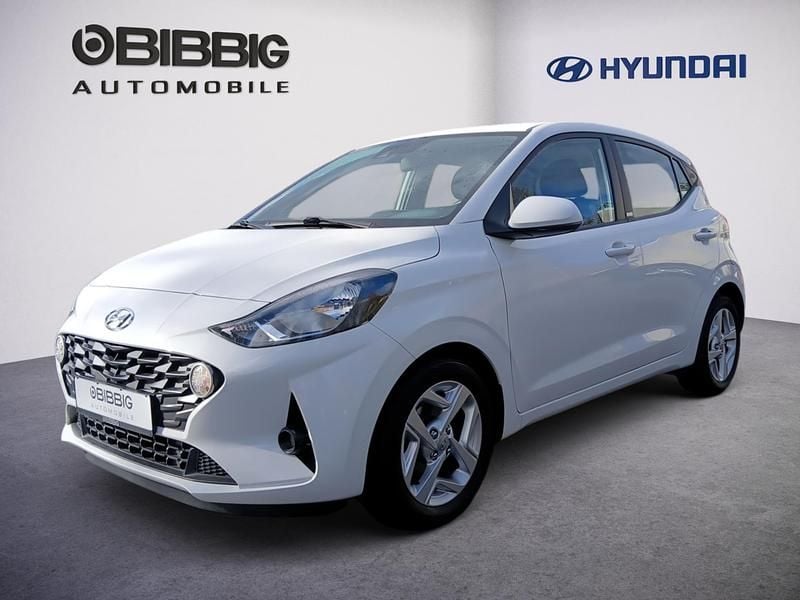 Polar white Gebraucht 2021 Hyundai i10 Trend Kleinwagen | 12.990 € (Fairer Preis) - Bild 1/3