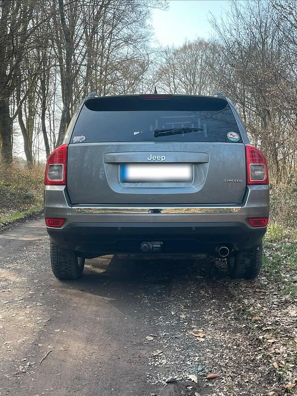 Gebraucht Jeep Compass Limited 170 PS (125 kW) 2011 Grau SUV