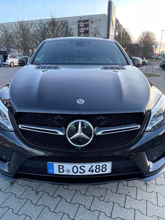 Schwarz Gebraucht 2017 Mercedes GLE400 Coupé | 31.500 € - Bild 1/4
