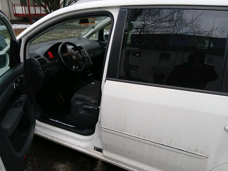 Gebraucht VW Touran 170 PS (125 kW) 2008 Weiß Van / Kleinbus