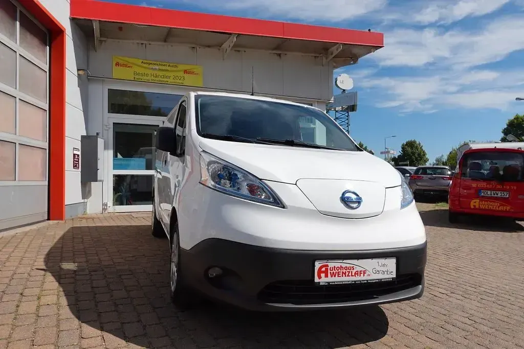 Gebraucht Nissan e-NV200 80 kW (109 PS) 2020 Weiß Van / Kleinbus