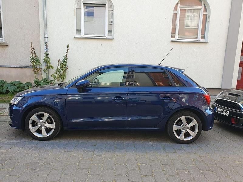 Gebraucht Audi A1 Sport 95 PS (69 kW) 2018 Blau Kleinwagen